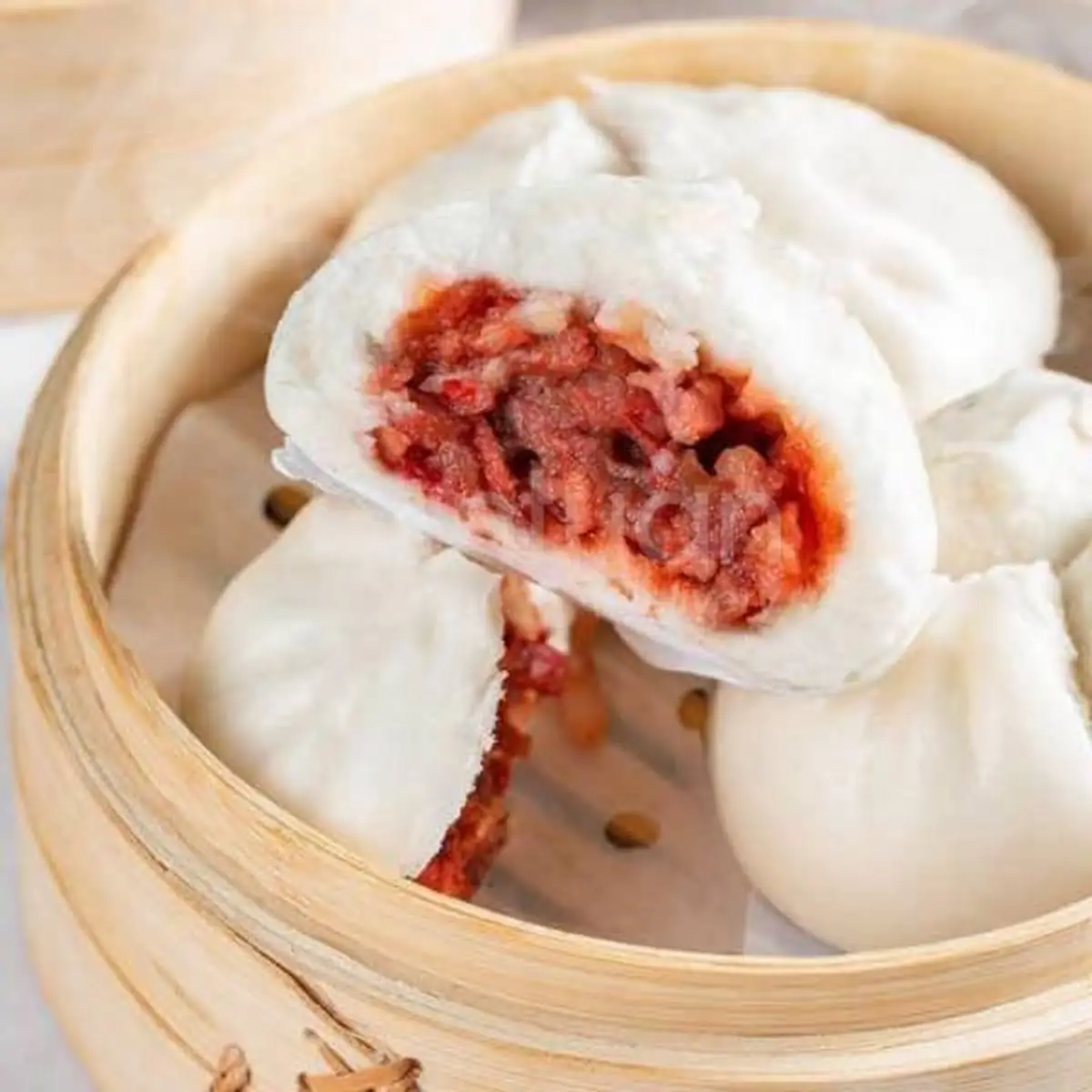 barbecued pork bun 叉烧包